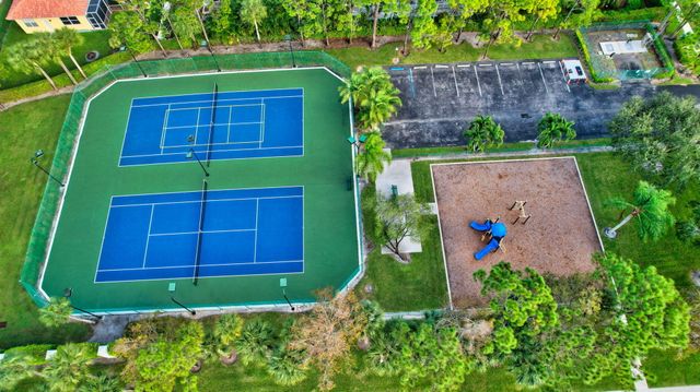 9239 Emily Circle, Lake Worth, FL 33467