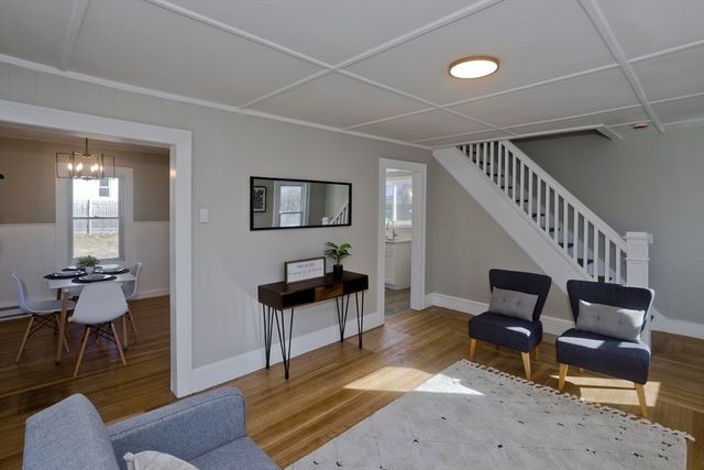 6 Bremen St, Springfield, MA 01108
