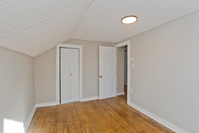 6 Bremen St, Springfield, MA 01108