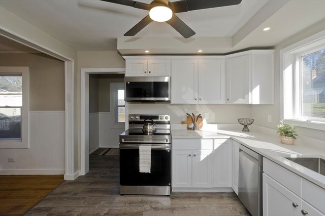 6 Bremen St, Springfield, MA 01108