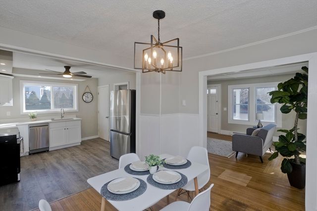 6 Bremen St, Springfield, MA 01108