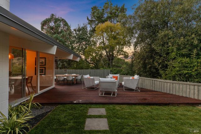 876 Las Ovejas Ave, San Rafael, CA 94903