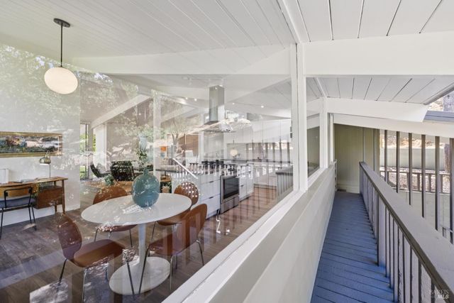 876 Las Ovejas Ave, San Rafael, CA 94903