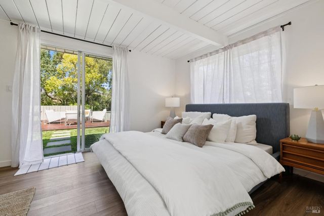 876 Las Ovejas Ave, San Rafael, CA 94903