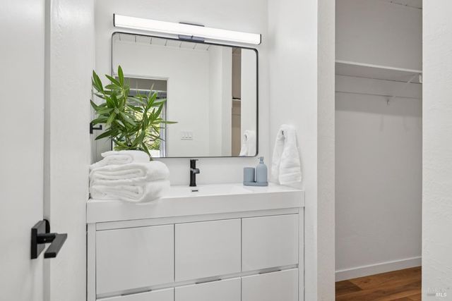 876 Las Ovejas Ave, San Rafael, CA 94903