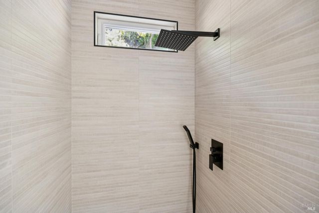 876 Las Ovejas Ave, San Rafael, CA 94903