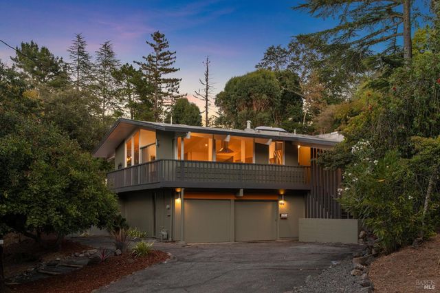 876 Las Ovejas Ave, San Rafael, CA 94903