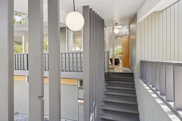 876 Las Ovejas Ave, San Rafael, CA 94903