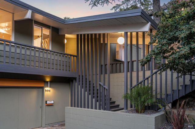 876 Las Ovejas Ave, San Rafael, CA 94903