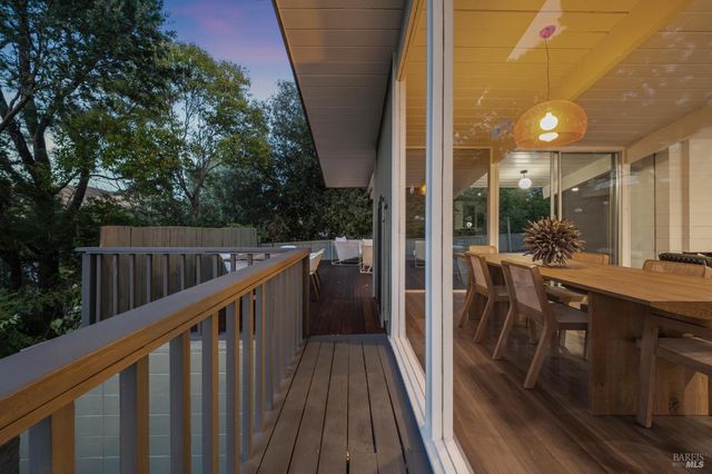 876 Las Ovejas Ave, San Rafael, CA 94903