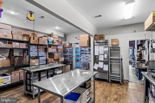 7 KINGS HWY E, Haddonfield, NJ 08033