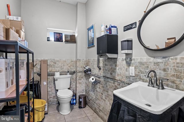 7 KINGS HWY E, Haddonfield, NJ 08033