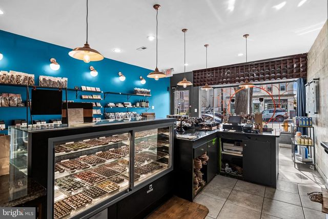 7 KINGS HWY E, Haddonfield, NJ 08033