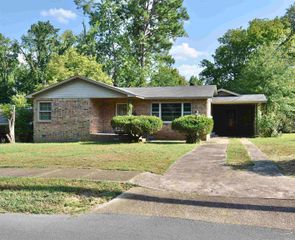 719 E Mill Street, Malvern, AR 72104