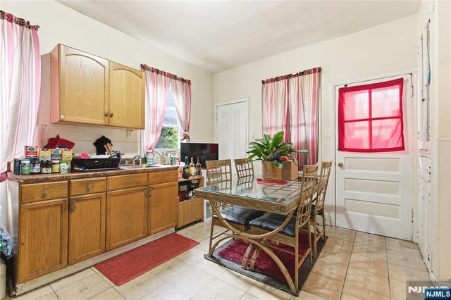 8-10 Horatio Street, Newark, NJ 07105