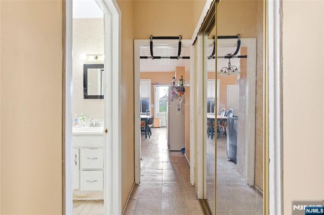 8-10 Horatio Street, Newark, NJ 07105