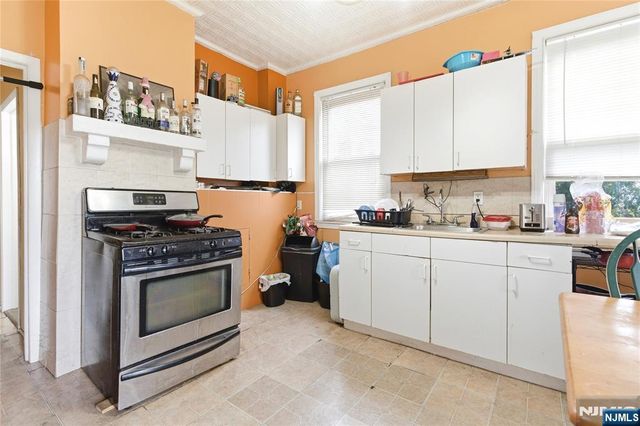 8-10 Horatio Street, Newark, NJ 07105
