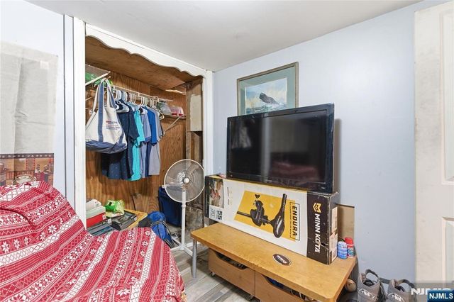 8-10 Horatio Street, Newark, NJ 07105