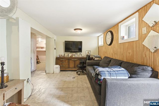 8-10 Horatio Street, Newark, NJ 07105