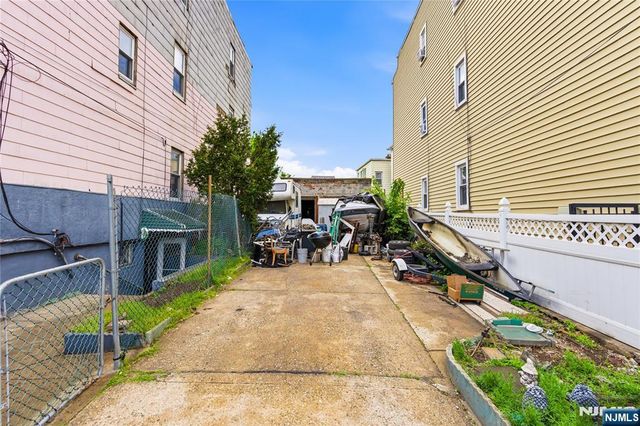 8-10 Horatio Street, Newark, NJ 07105