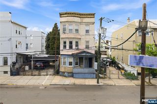 8-10 Horatio Street, Newark, NJ 07105