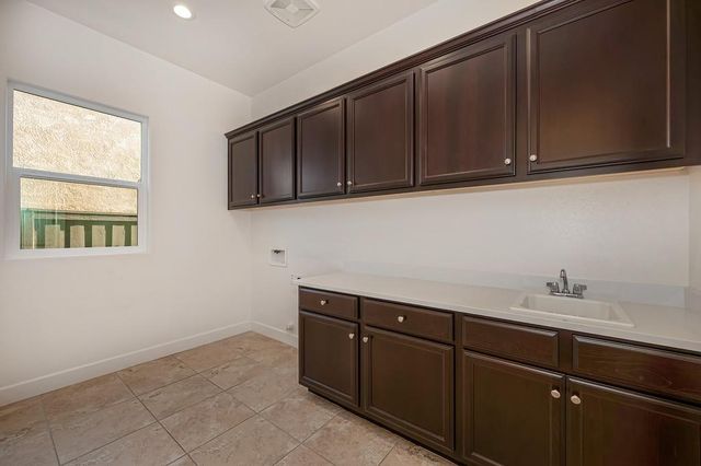 4362 Libyan Sea Ln, Sacramento, CA 95834