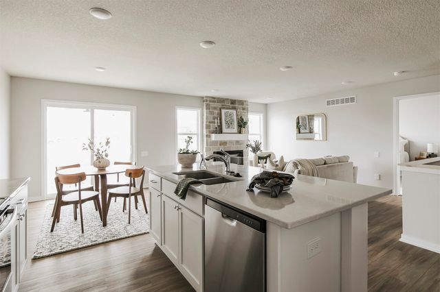 1209 NE 56th Street, Ankeny, IA 50021