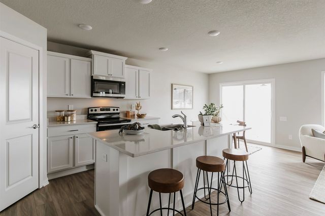 1209 NE 56th Street, Ankeny, IA 50021