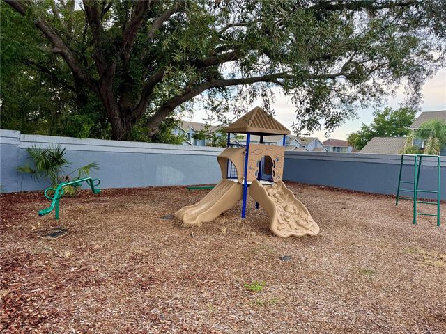 425 CARIBBEAN DRIVE, Davenport, FL 33897