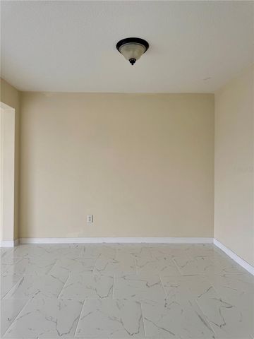 425 CARIBBEAN DRIVE, Davenport, FL 33897