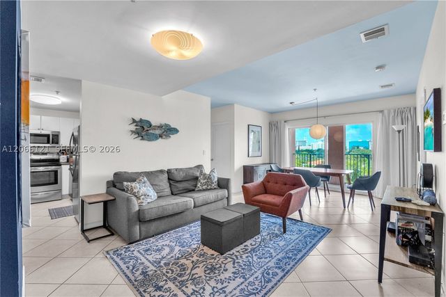 2280 SW 32nd Ave 403, Miami, FL 33145