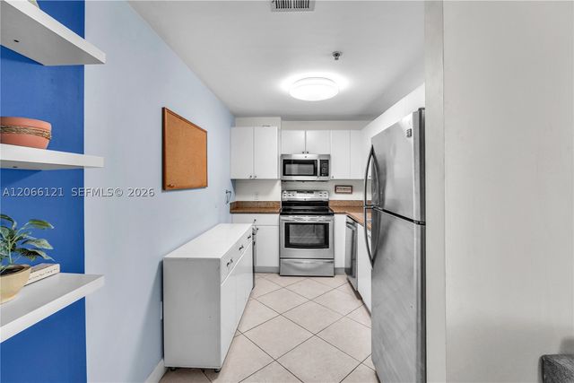2280 SW 32nd Ave 403, Miami, FL 33145