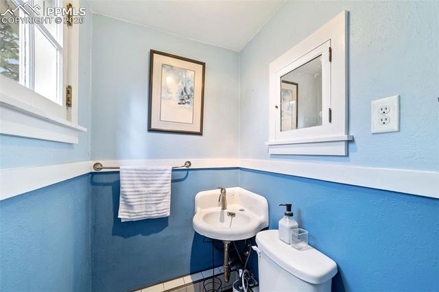 1124 N Cedar Street, Colorado Springs, CO 80903