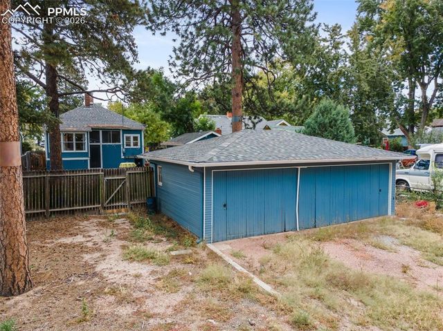 1124 N Cedar Street, Colorado Springs, CO 80903