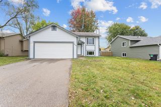 1866 Bear Path Trail, Eagan, MN 55122