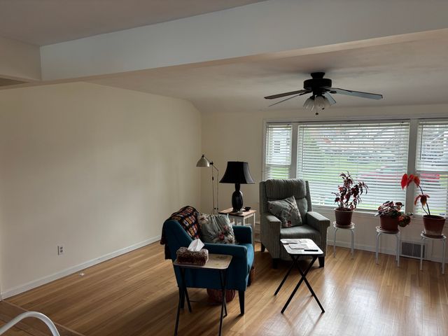 16 Kaveney St, Chicopee, MA 01020