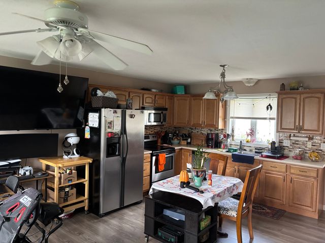 16 Kaveney St, Chicopee, MA 01020
