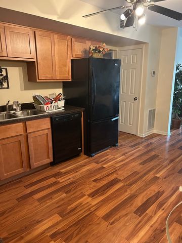 6300 W Montrose Avenue 405, Chicago, IL 60634
