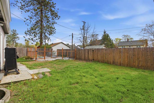 4418 N Stevens St, Spokane, WA 99205