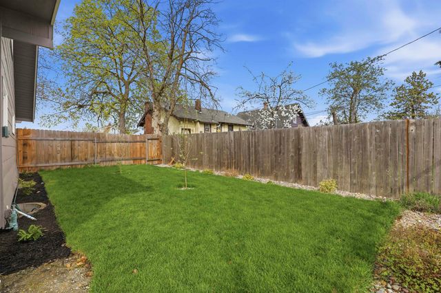 4418 N Stevens St, Spokane, WA 99205