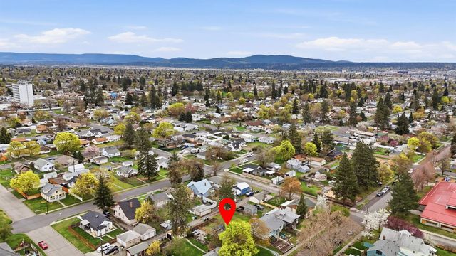 4418 N Stevens St, Spokane, WA 99205