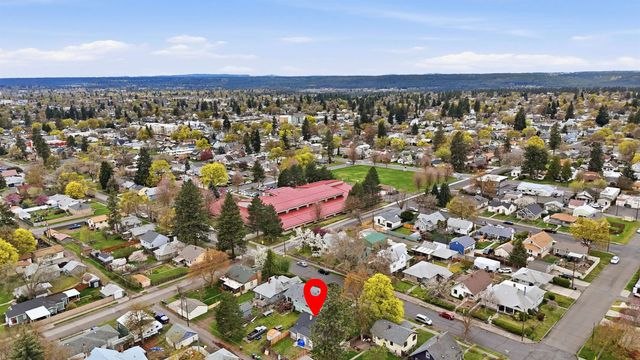 4418 N Stevens St, Spokane, WA 99205