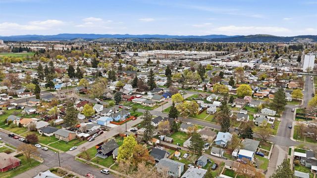 4418 N Stevens St, Spokane, WA 99205