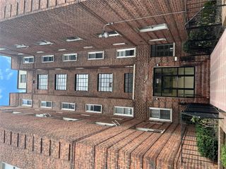 2080 Barnes Avenue 4C, Bronx, NY 10462