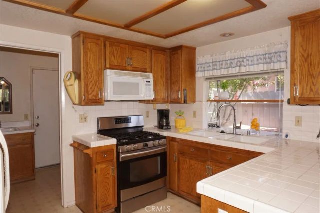 1336 Limonite, Hemet, CA 92543
