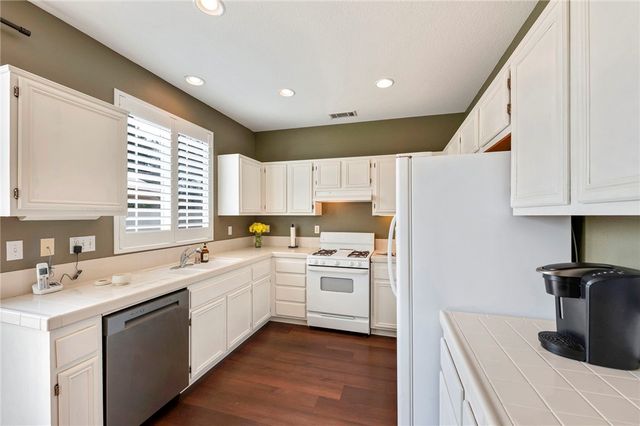 33153 Eagle Point, Yucaipa, CA 92399