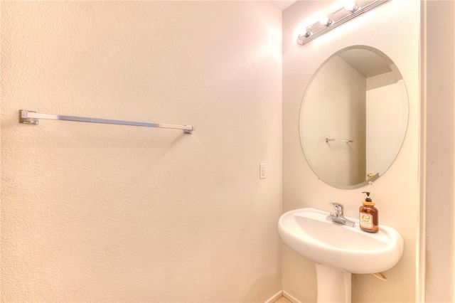 33153 Eagle Point, Yucaipa, CA 92399