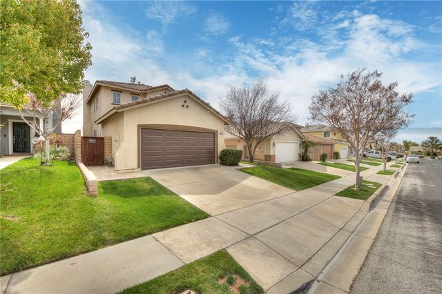 33153 Eagle Point, Yucaipa, CA 92399