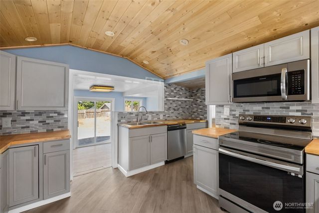 4603 SE Horstman Road, Port Orchard, WA 98366