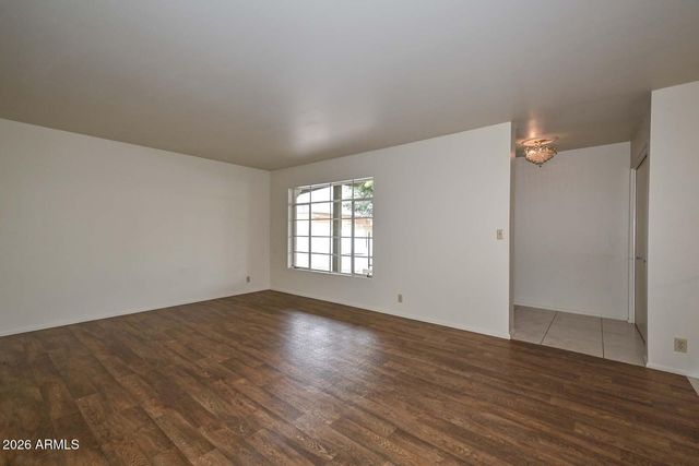 6035 N 10th Place, Phoenix, AZ 85014